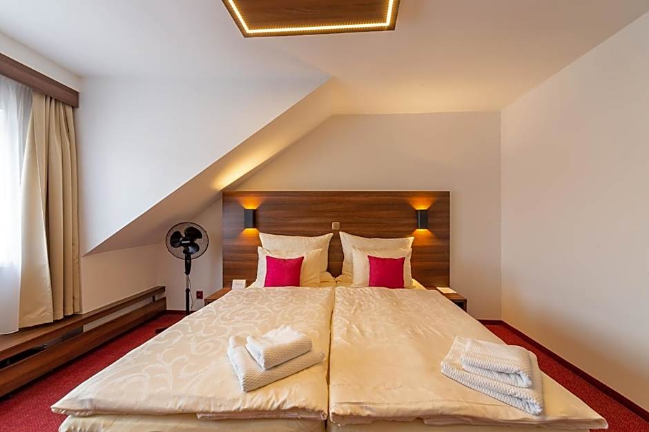 Bohemia Inn Hotel