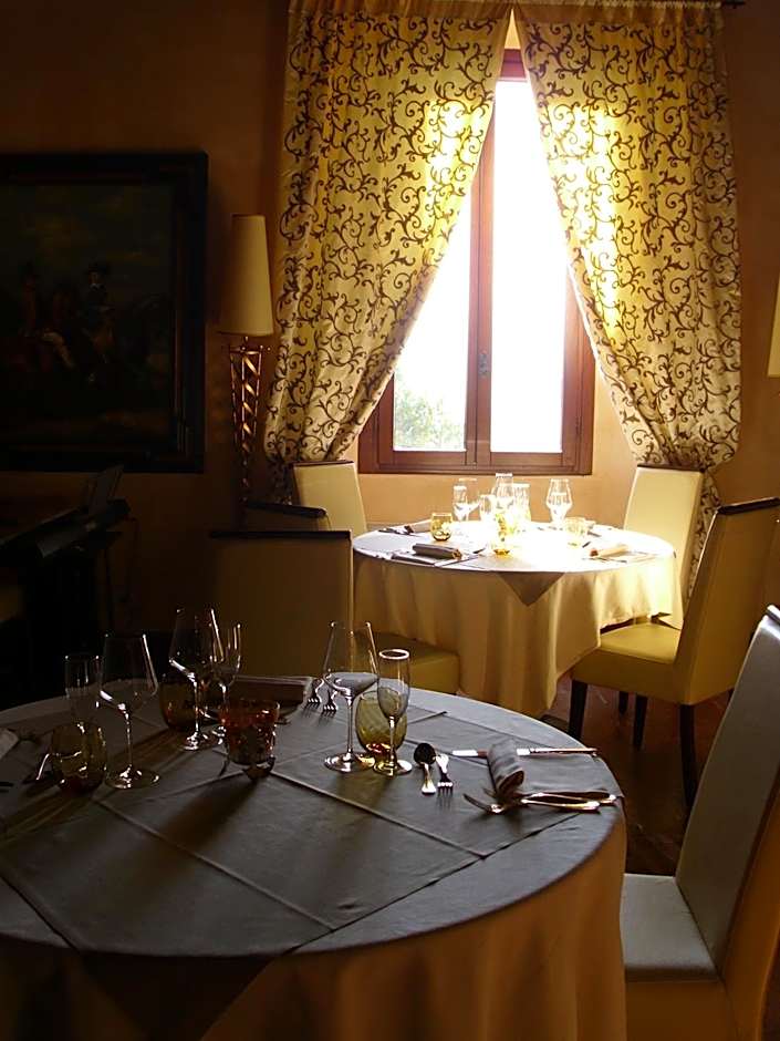 Hotel Castello Di Vigoleno