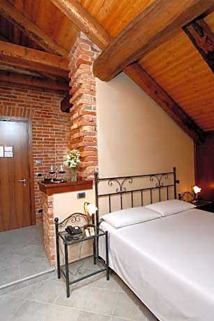Superior Double Room with Shower