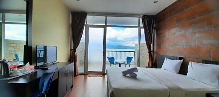 Tiara Bunga Hotel & Villa