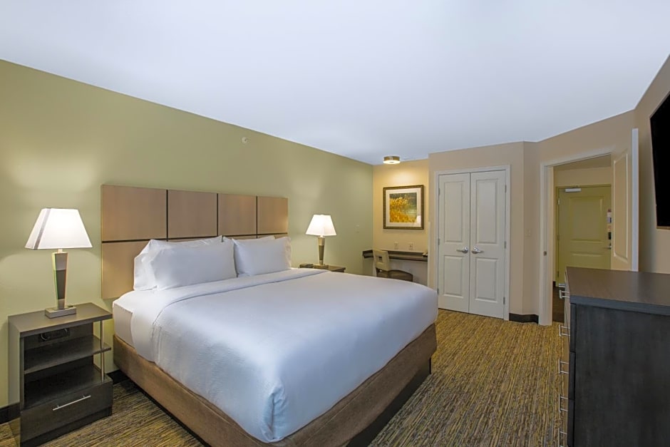Candlewood Suites - Omaha Millard Area, an IHG Hotel