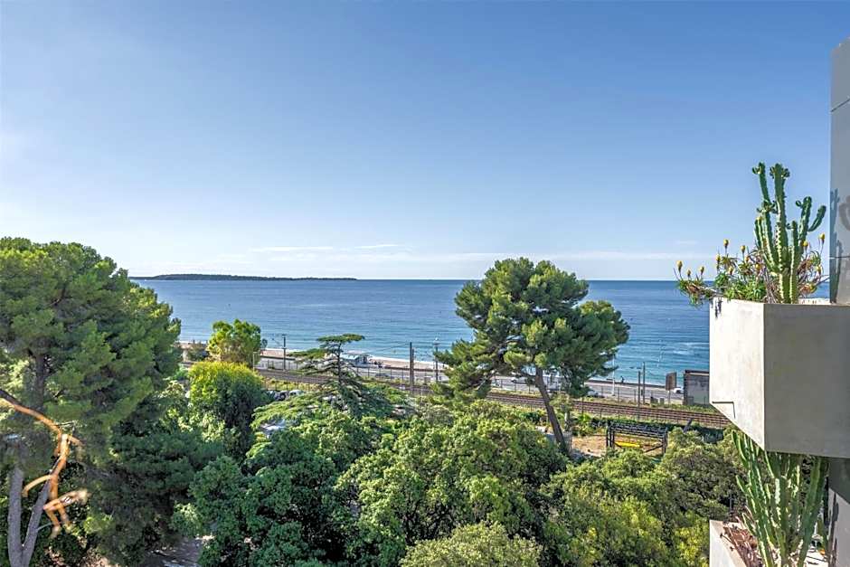Radisson Hotel Cannes Seaside