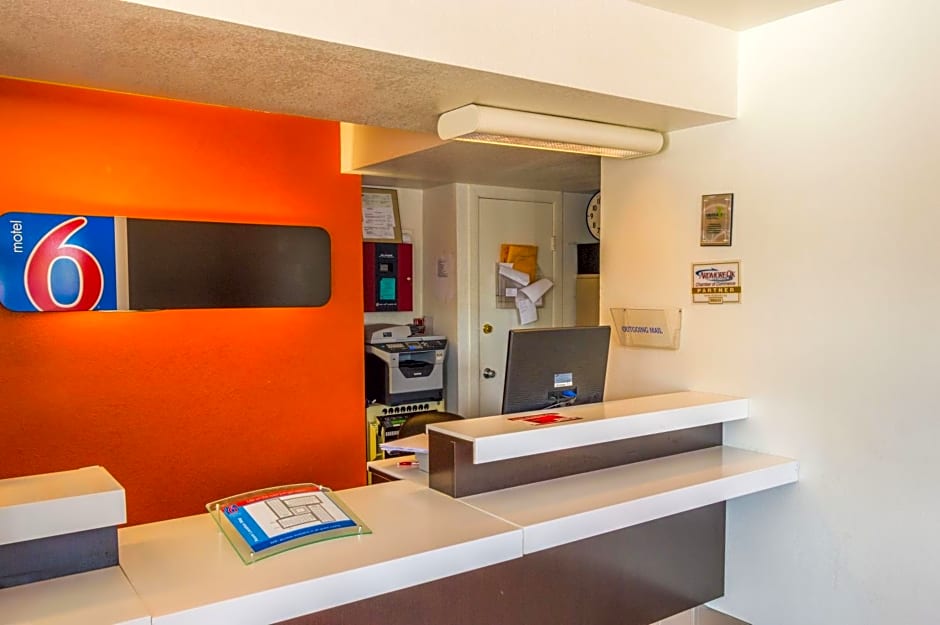 Motel 6-Ardmore, OK