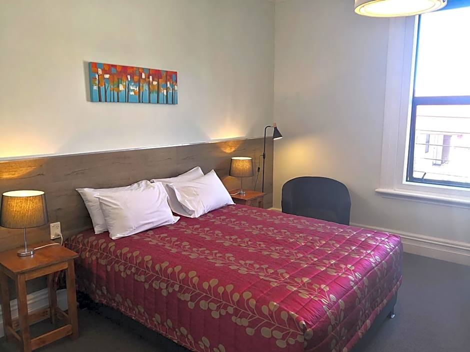 Owens Motel
