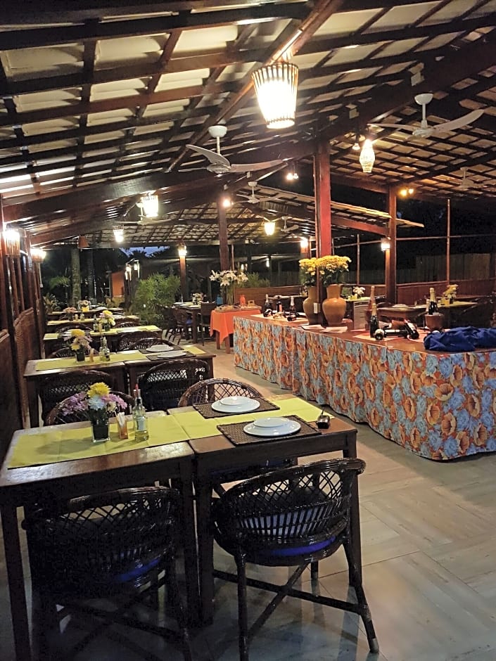 Pousada Praia das Ondas - Pe  na areia