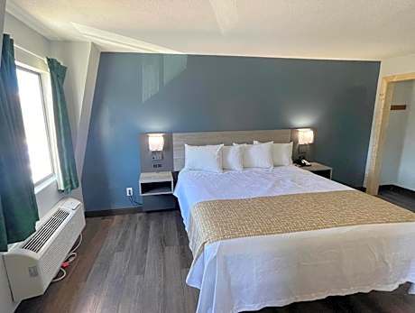 King Room - Non-Smoking