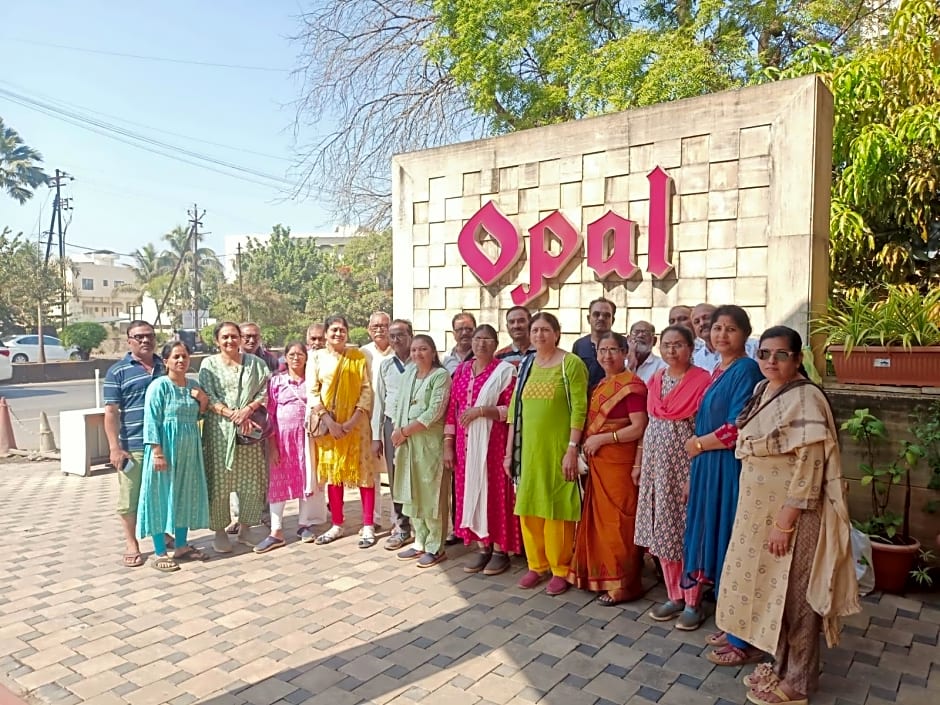 Hotel Opal
