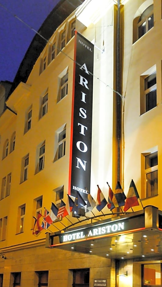Ariston & Ariston Patio Hotel