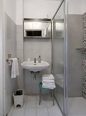 Studio (1 Adult)