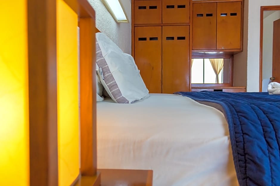 Playa Maya by MIJ - Beachfront Hotel