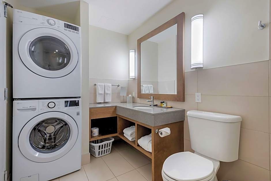 Best Western Plus Sawridge Suites