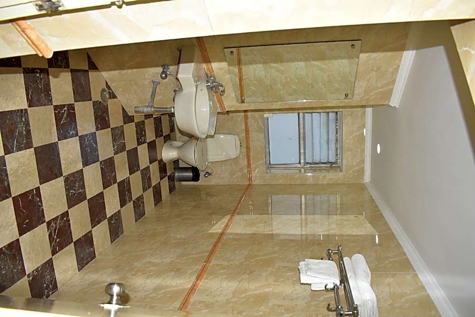 Hotel Samrat International