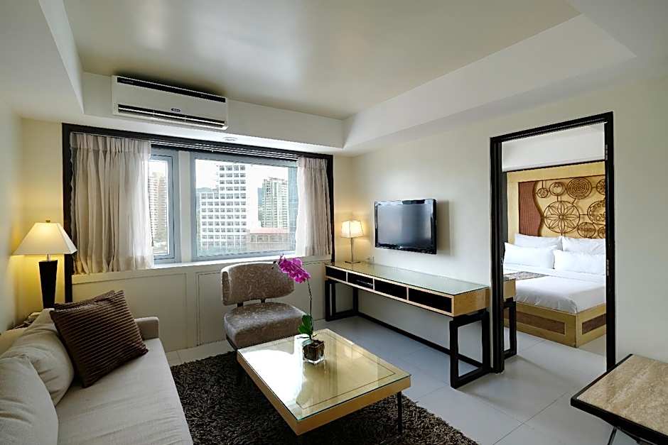 Quest Hotel & Conference Center - Cebu