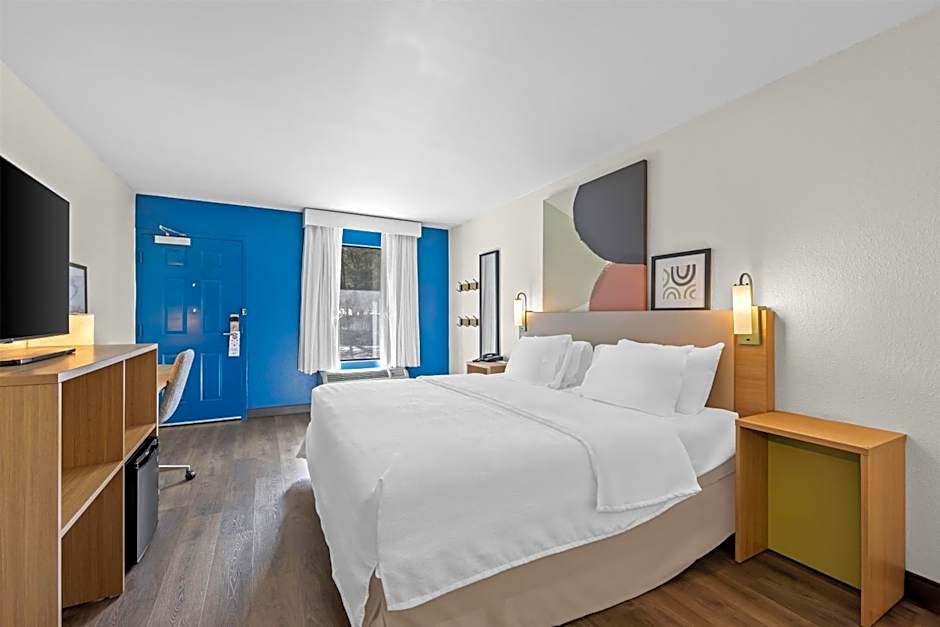 Spark by Hilton Kodak