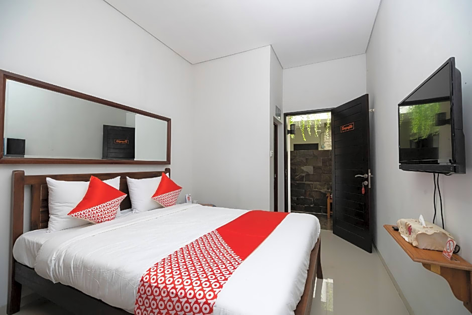 OYO 2438 D'Tamblingan Guesthouse
