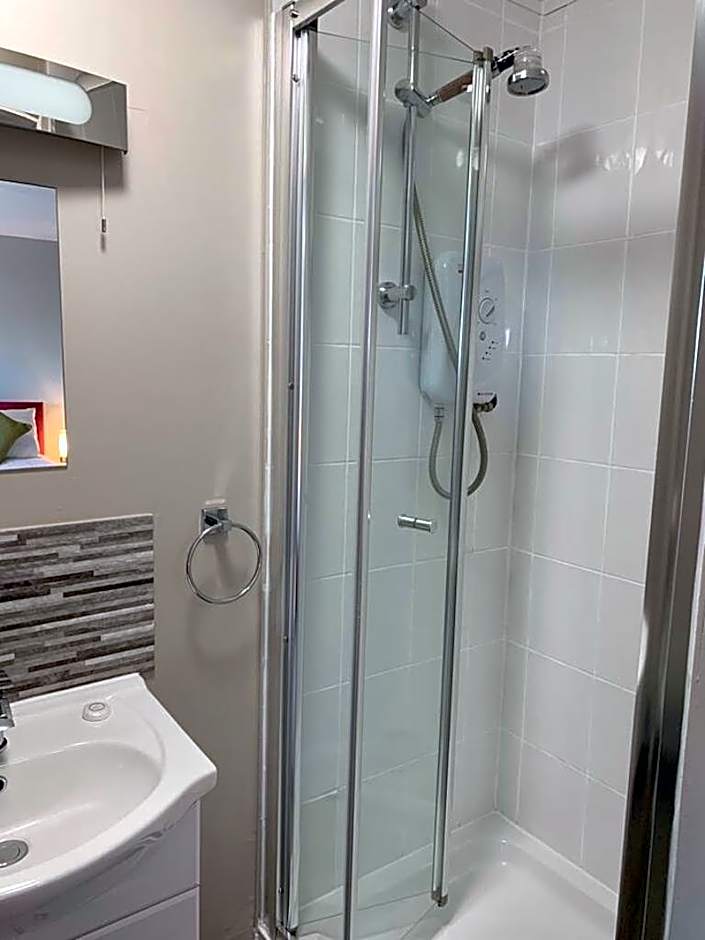 The Greenwich Rooms - Burger & Bird Bar & Restaurant