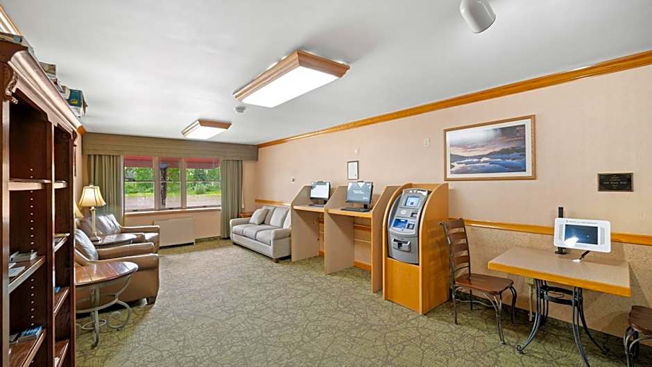 Clarion Hotel & Suites Fairbanks near Ft. Wainwright