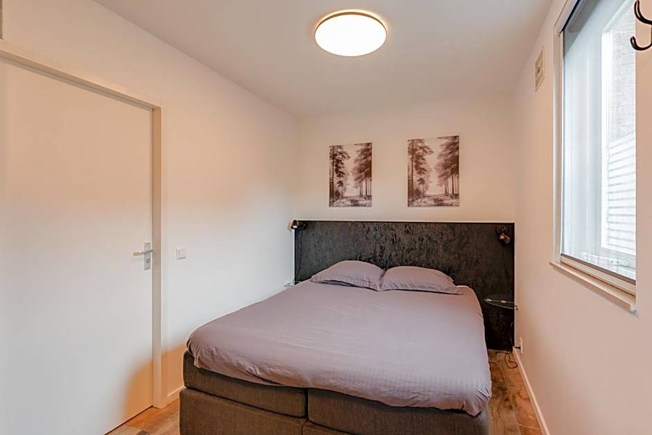 Het Huys Ewijk mooi luxe en een laadpaal