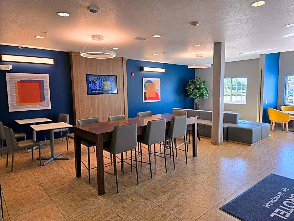 Microtel Inn & Suites By Wyndham Council Bluffs