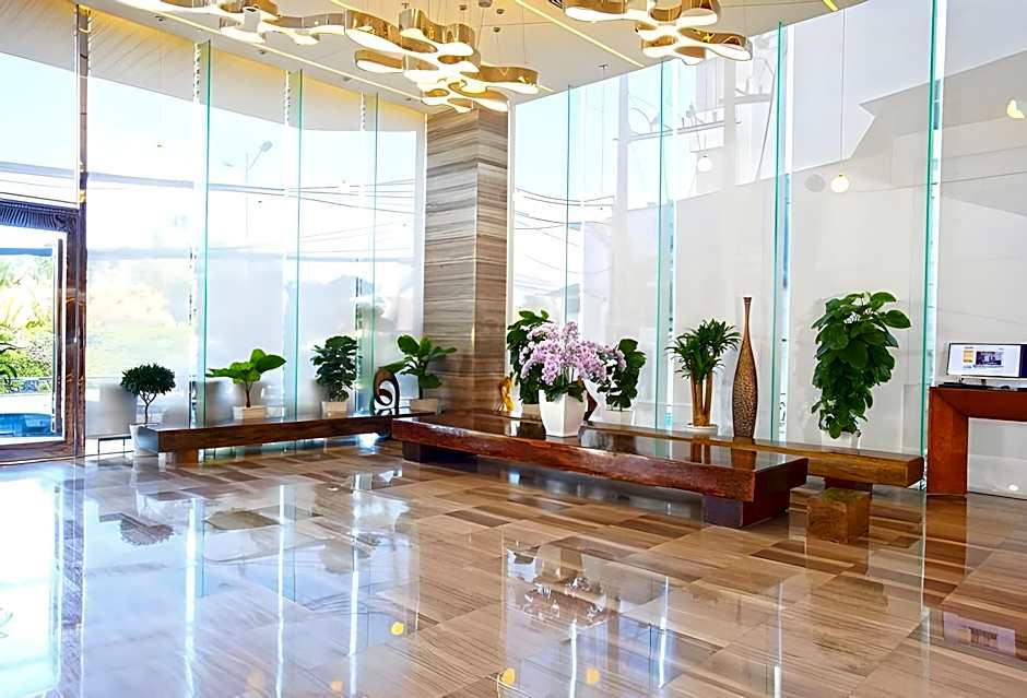 Queen Ann Nha Trang Hotel