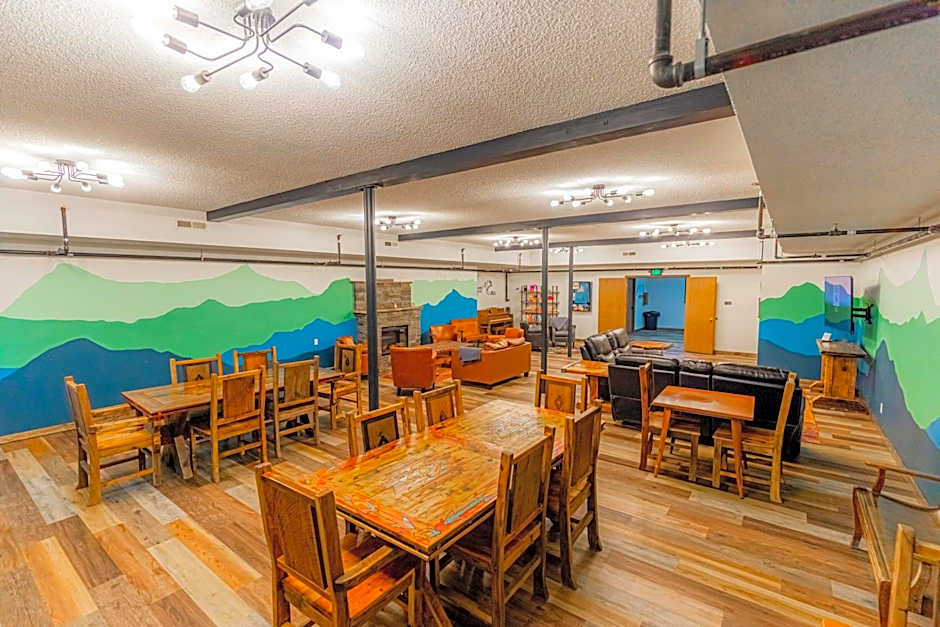 Pintler's Portal Hostel