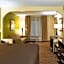 Rodeway Inn & Suites North Clarksville