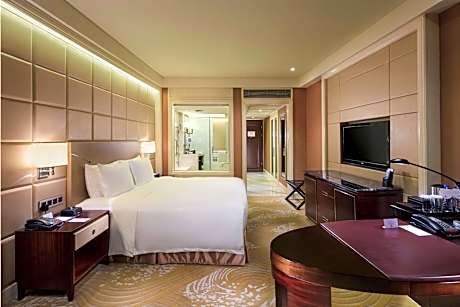 Executive King Room