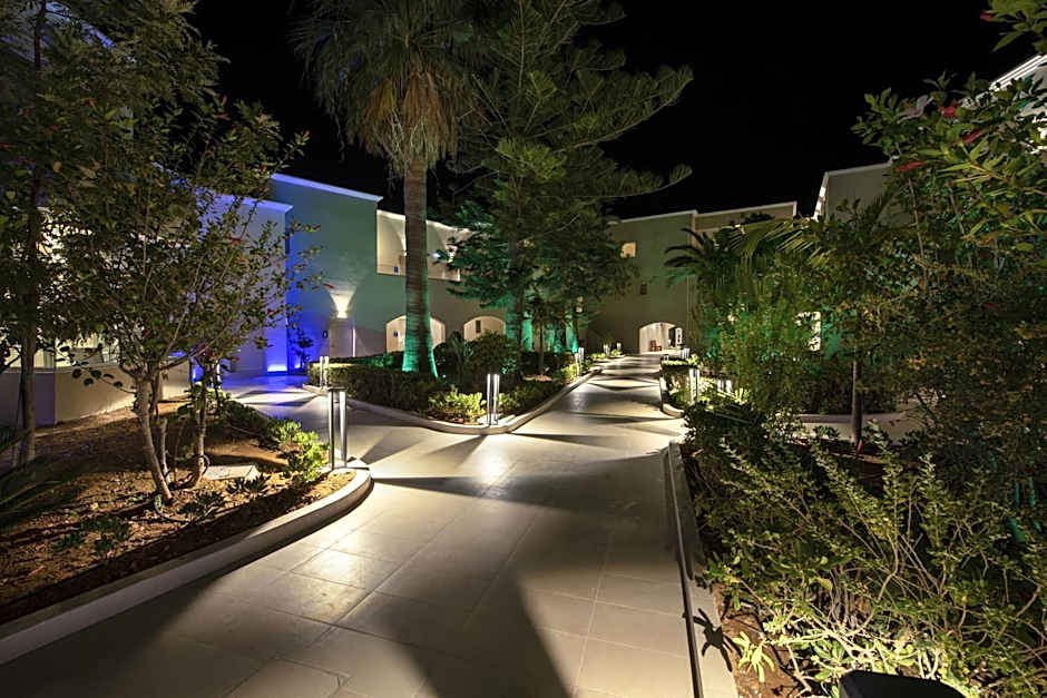 Vantaris Luxury Beach Resort