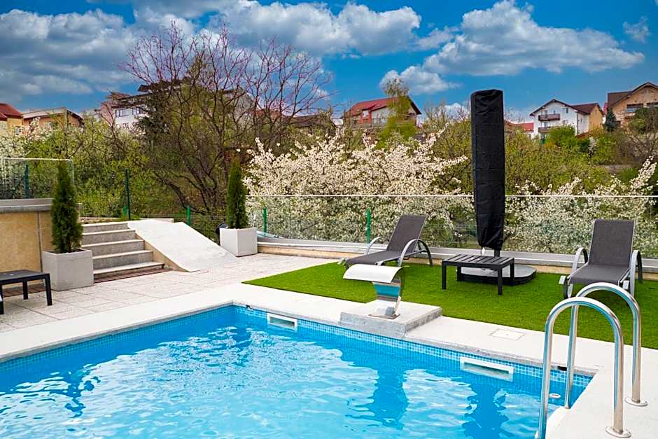 Panorama Deluxe Aparthotel