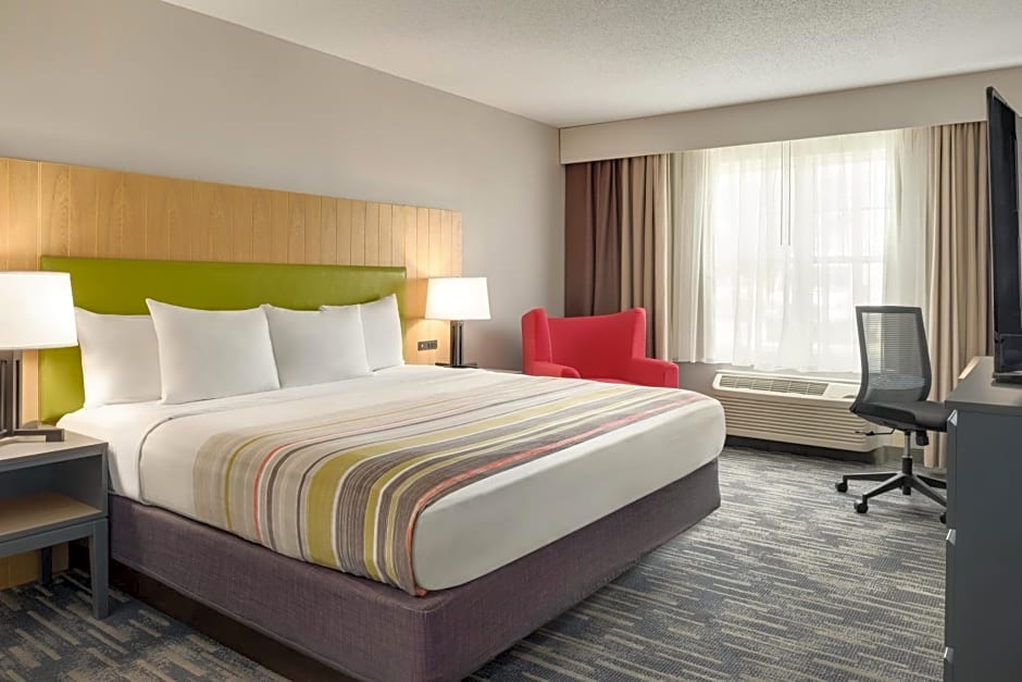 Country Inn & Suites by Radisson, Pella, IA