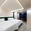 Avenue Hotel
