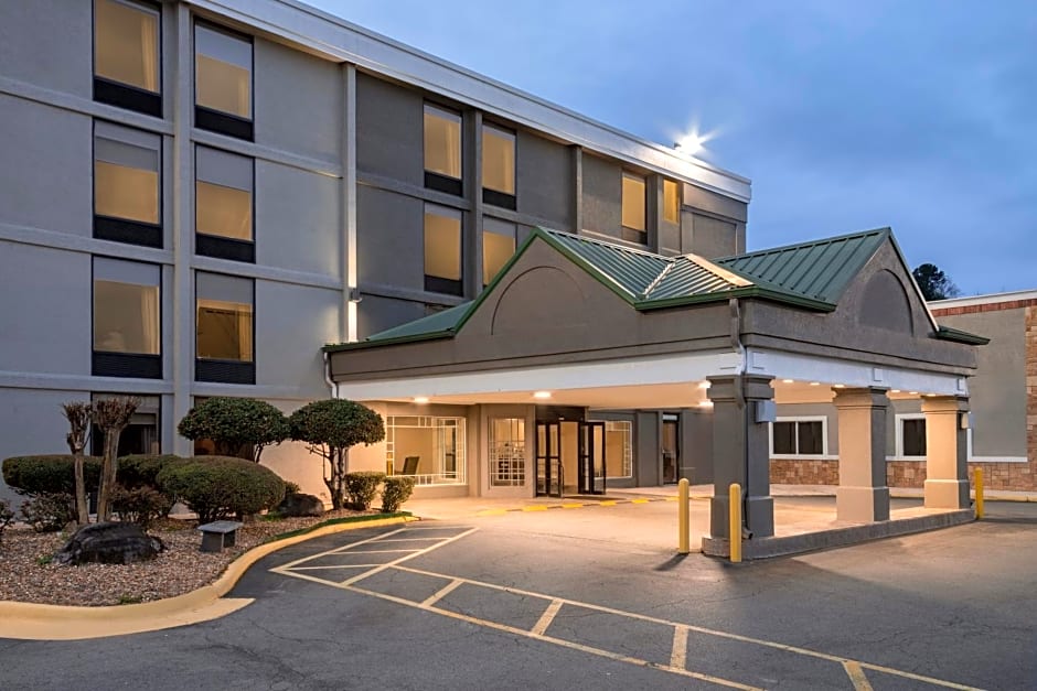 Country Inn & Suites By Radisson North Little Rock