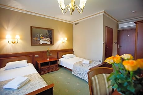 2 Beds