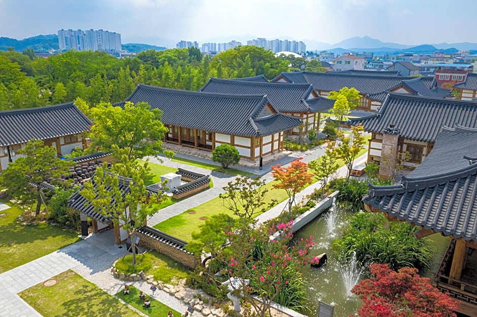 Hanok Hotel Namwonyechon By Kensington