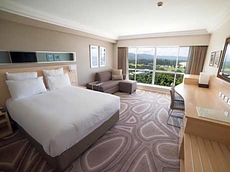 Superior Queen Room with Ocean View