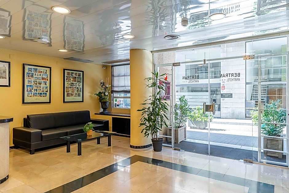 Aparthotel Bertran