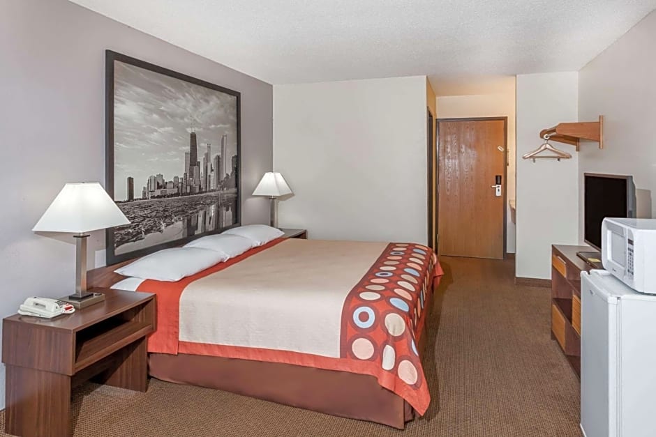 Super 8 by Wyndham Pekin/Peoria Area