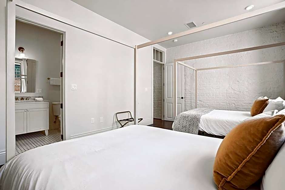 Group-friendly Suite Near Bourbon Street