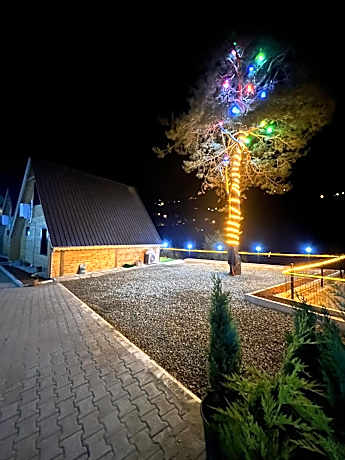 Hidden Garden Bungalow