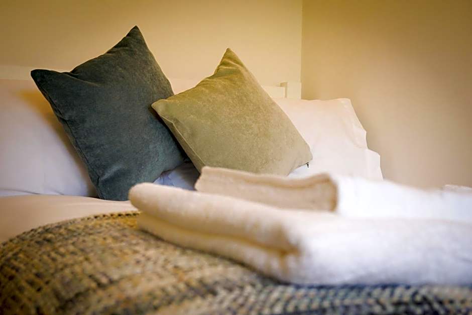 Lemon Tree Rooms - Newly Refurbished Coastal Stay