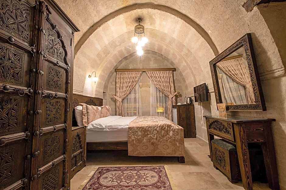 Underground Cave Suites Hotel