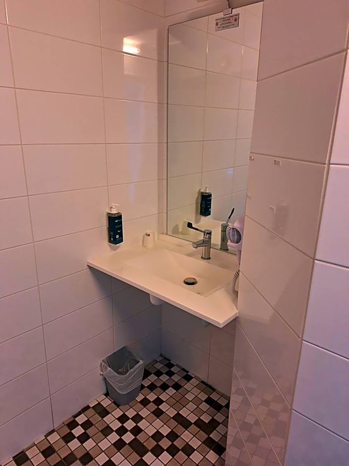 Brit Hotel Essentiel Tours Nord