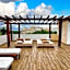Spacious Penthouse with pool
