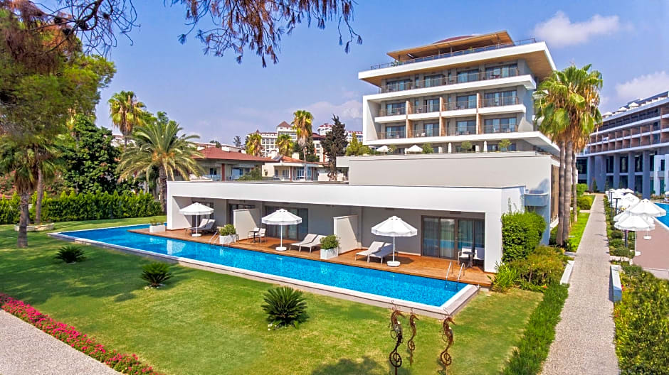 Acanthus Cennet Barut Collection - Ultra All Inclusive