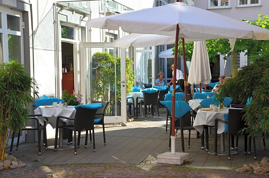 Hotel Müller Café & Wein - Mondholzhotel