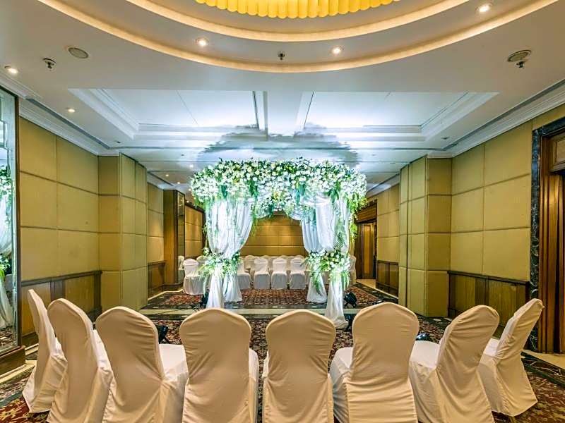 Hotel Parle International