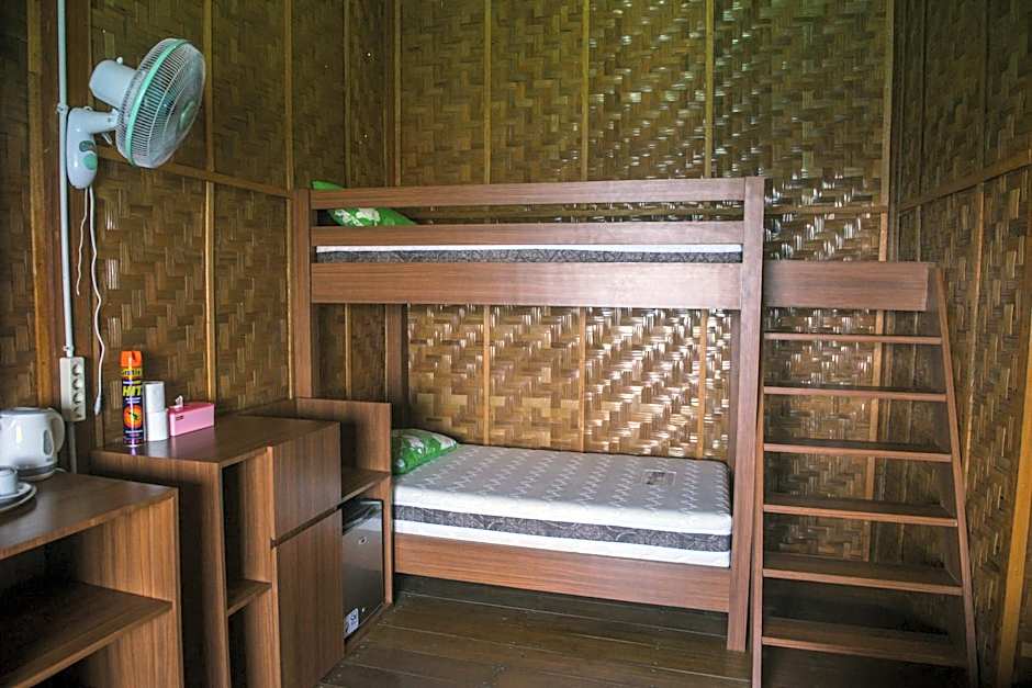 Freddies Santai Sumurtiga