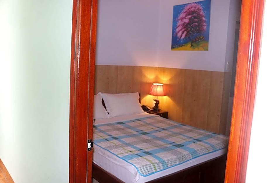 Kim Long Hotel