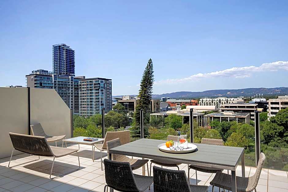 Mantra Hindmarsh Square