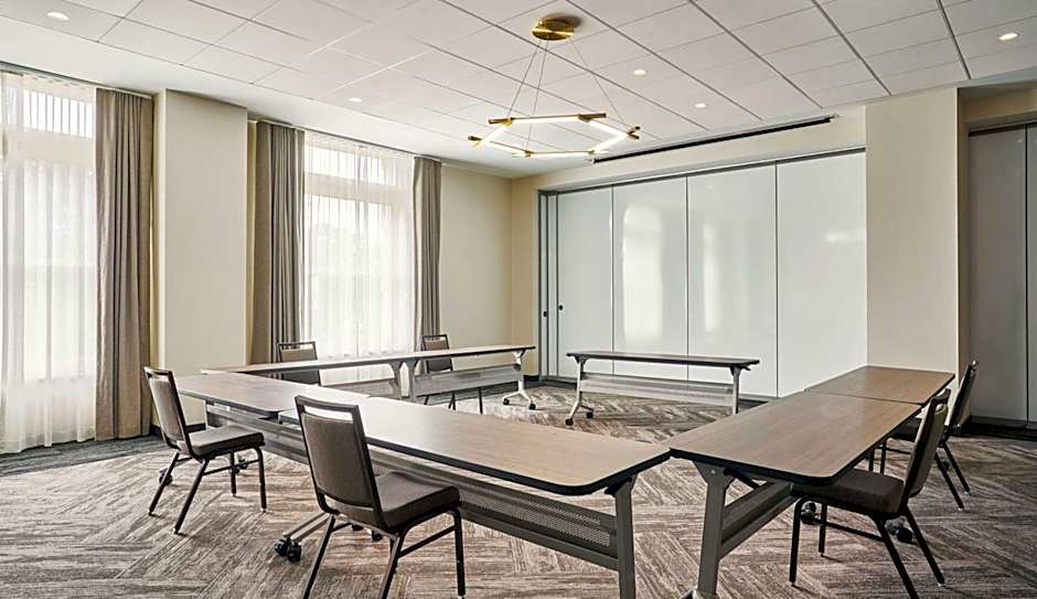 Hyatt Place Chicago Medical/University District